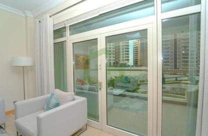 Apartment - 2 Bedrooms - 2 Bathrooms for rent in Al Das - Shoreline Apartments - Palm Jumeirah - Dubai