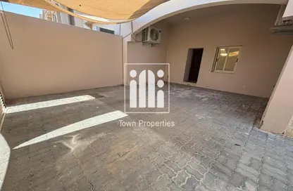 Villa - 4 Bedrooms - 7 Bathrooms for rent in Between Two Bridges - Abu Dhabi