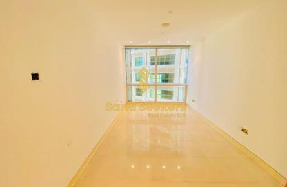 Apartment - 1 Bedroom - 2 Bathrooms for rent in Baynuna Tower 1 - Corniche Road - Abu Dhabi