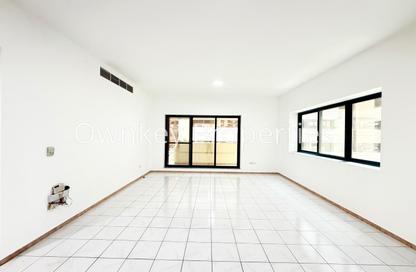 Apartment - 3 Bedrooms - 3 Bathrooms for rent in Wahat Al Nakheel - Al Mankhool - Bur Dubai - Dubai