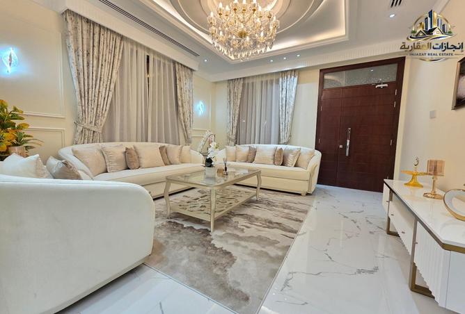 122459900 - Property Image 3