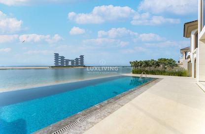 Villa - 5 Bedrooms - 6 Bathrooms for sale in Garden Homes Frond E - Garden Homes - Palm Jumeirah - Dubai