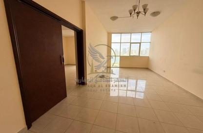 Apartment - 3 - 5 for rent in Al Majaz 3 - Al Majaz - Sharjah