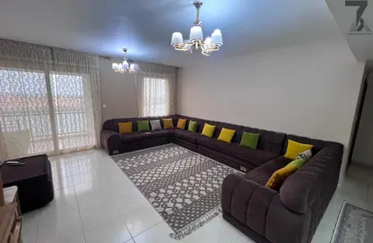 شقة - 2 غرف نوم - 3 حمامات للايجار في 15B البحيرة - لاجون - ميناء العرب - راس الخيمة - رأس الخيمة