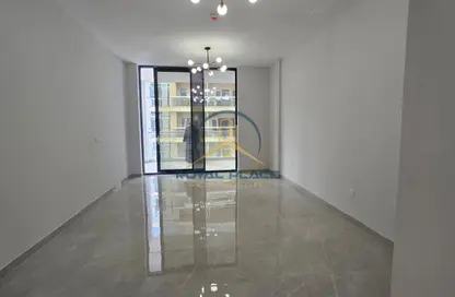 شقة - غرفة نوم - 2 حمامات للايجار في أورا إليجانس - واحة دبي للسيليكون - دبي