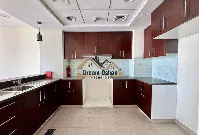 98239802 - Property Image 3