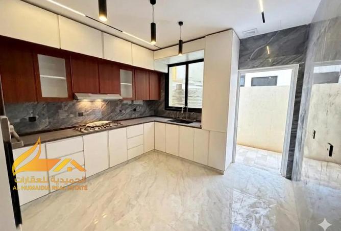 106392404 - Property Image 3