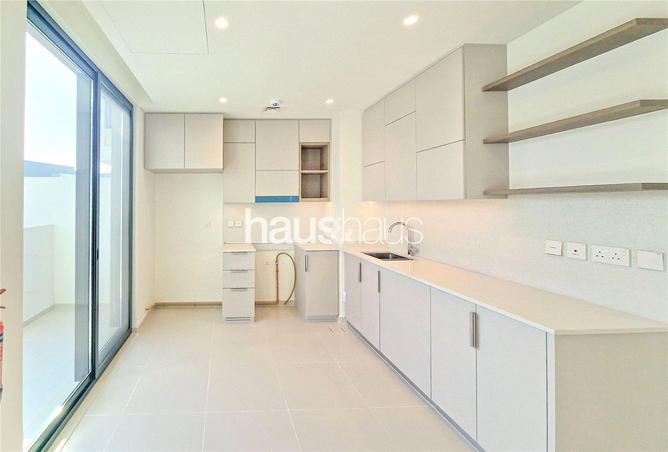 83663137 - Property Image 2
