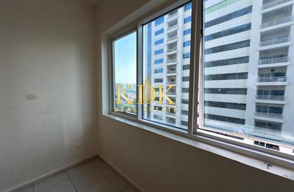 Apartment - 2 Bedrooms - 3 Bathrooms for sale in Olympic Park 4 - Olympic Park Towers - Dubai Sports City - Dubai