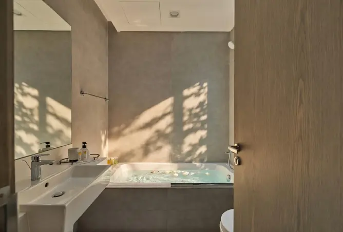 67822490 - Property Image 2