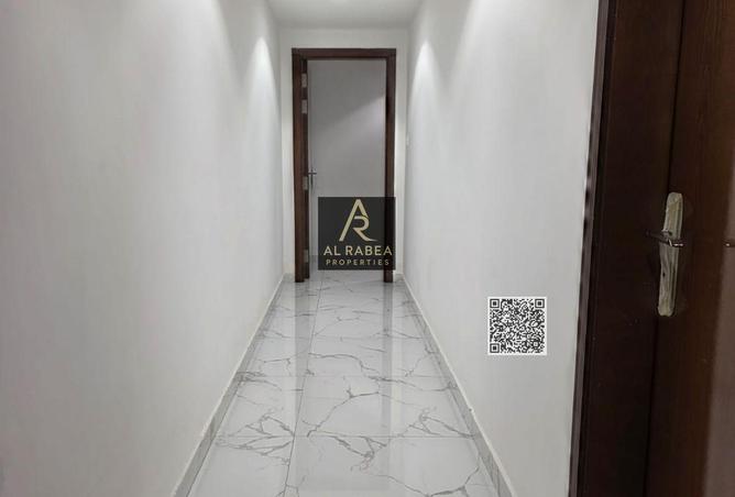 100418374 - Property Image 3