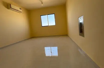 شقة - غرفة نوم - 2 حمامات للايجار في الجرف 3 - الجرف - عجمان وسط المدينة - عجمان