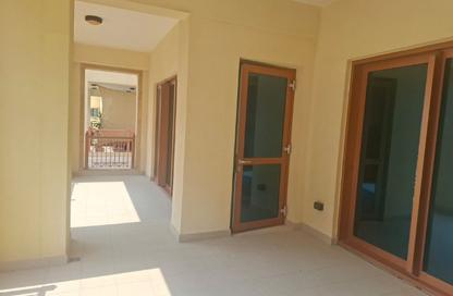 Apartment - 2 - 4 for rent in Marina Residences 2 - Marina Residences - Palm Jumeirah - Dubai