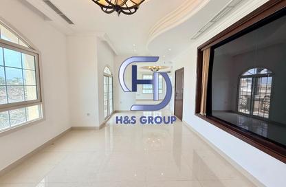 Villa - 3 Bedrooms - 5 Bathrooms for rent in Al Falaj - Al Riqqa - Sharjah