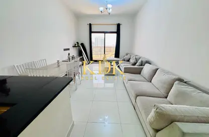 شقة - غرفة نوم - 2 حمامات للايجار في مساكن النخبة رقم 6 - مساكن النخبة الرياضية - مدينة دبي الرياضية - دبي