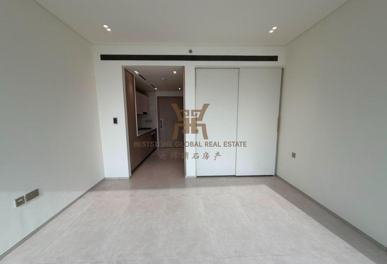Studio|Semi-Furnished|Vacant|Ready To Move In Now photo 2