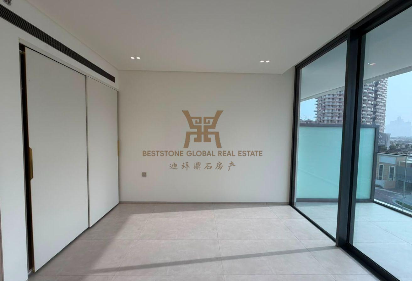 Studio|Semi-Furnished|Vacant|Ready To Move In Now photo 4
