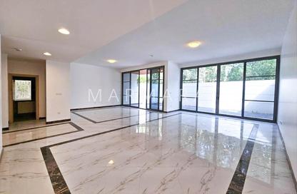 Villa - 4 - 5 for rent in Umm Suqeim 3 Villas - Umm Suqeim 3 - Umm Suqeim - Dubai