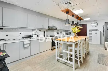 Apartment - 2 Bedrooms - 3 Bathrooms for rent in Emirates Crown - Dubai Marina - Dubai Apartment - 2 Bedrooms - 3 Bathrooms for rent in Emirates Crown - Dubai Marina - Dubai