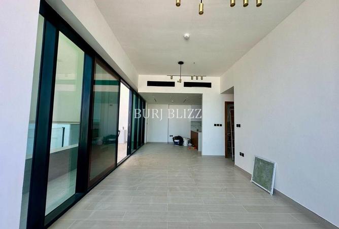 82784213 - Property Main Image