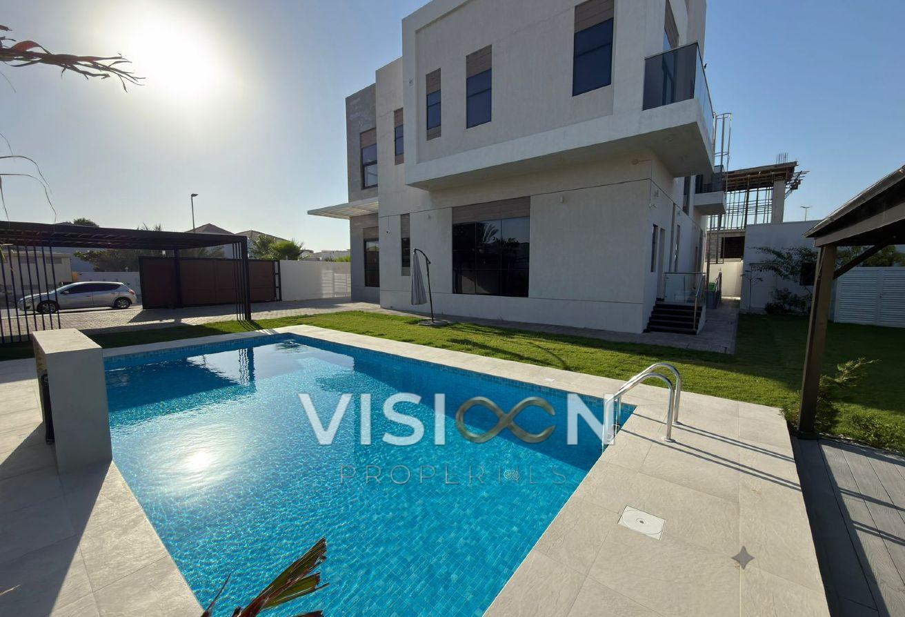 Modern Villa | Private Pool And Garden photo 4
