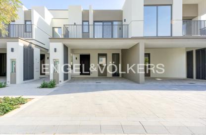 Townhouse - 3 - 4 for rent in Aura Gardens - Tilal Al Ghaf - Dubai