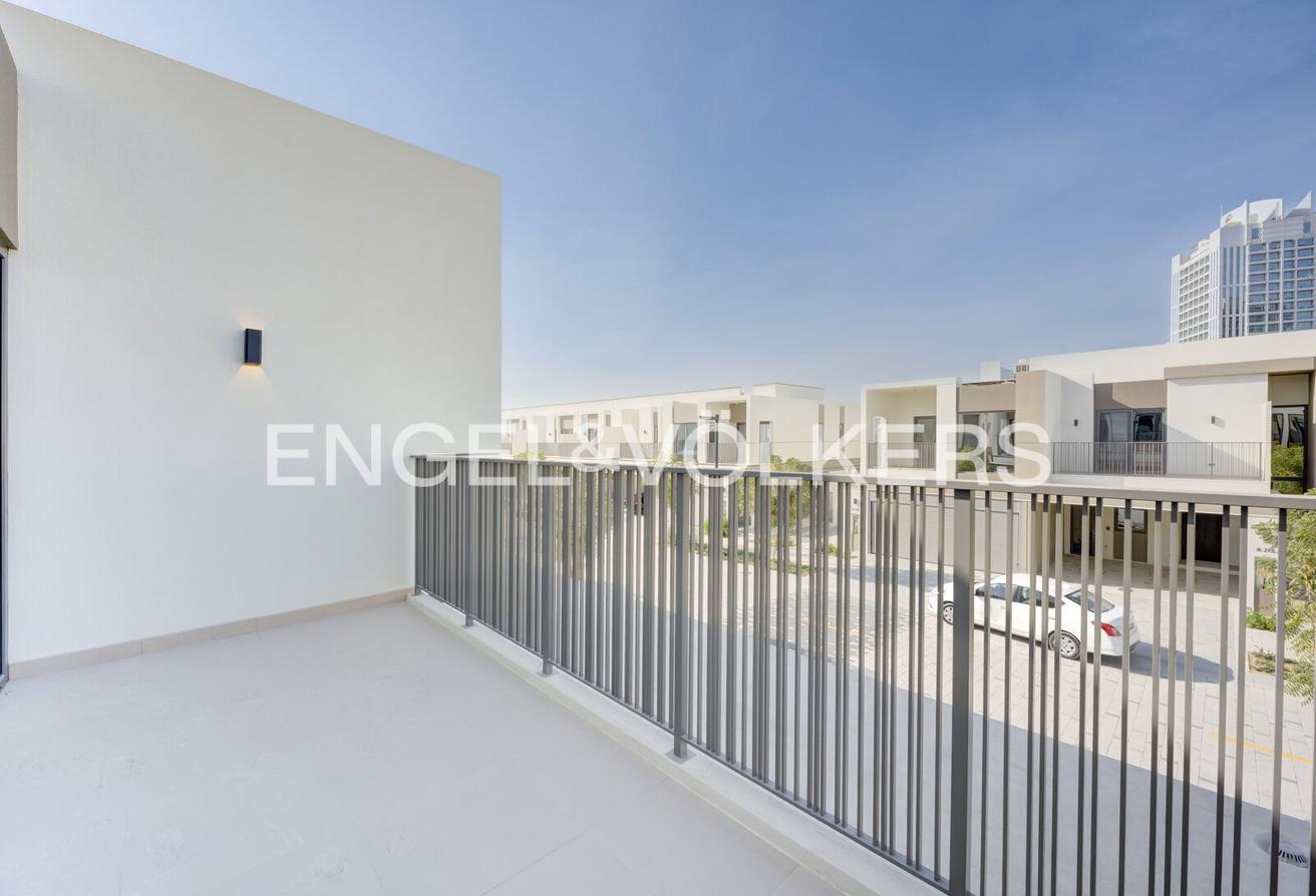 Green Community | Best Price | Close to Pool photo 20