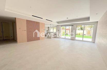 Villa - 3 Bedrooms - 4 Bathrooms for rent in Springs 8 - The Springs - Dubai