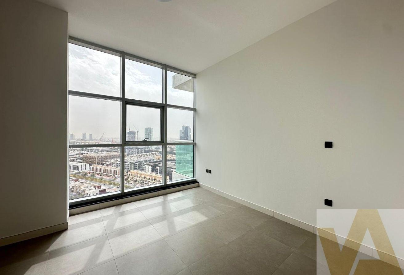 Elegant 2 BHK Flat | High Floor | Panoramic View photo 8