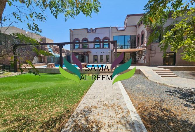 98270211 - Property Main Image