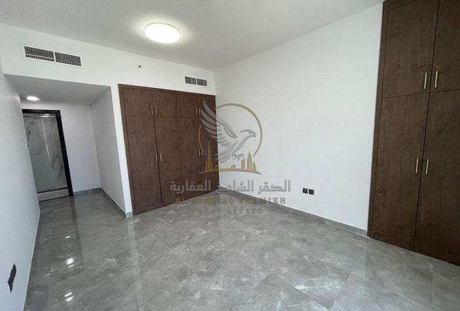 128387989 - Property Image 2