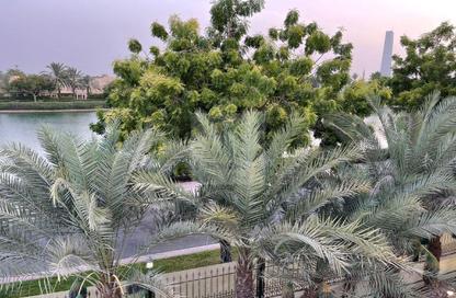 Villa - 7+ Bedrooms - 6 Bathrooms for rent in Sector E - Emirates Hills - Dubai