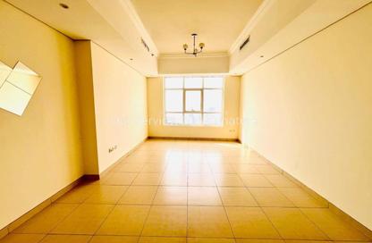 Apartment - 3 - 4 for rent in Al Mamzar Tower - Al Mamzar - Sharjah - Sharjah