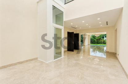 Villa - 5 Bedrooms - 5 Bathrooms for rent in Meadows 5 - Meadows - Dubai