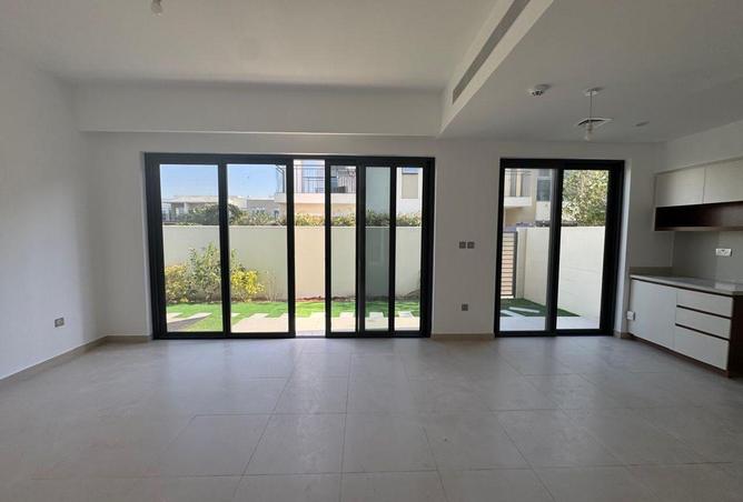 92727400 - Property Image 3