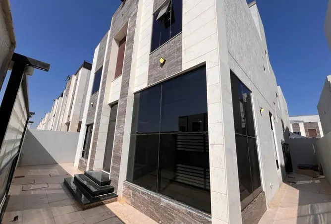 150924150 - Property Image 2
