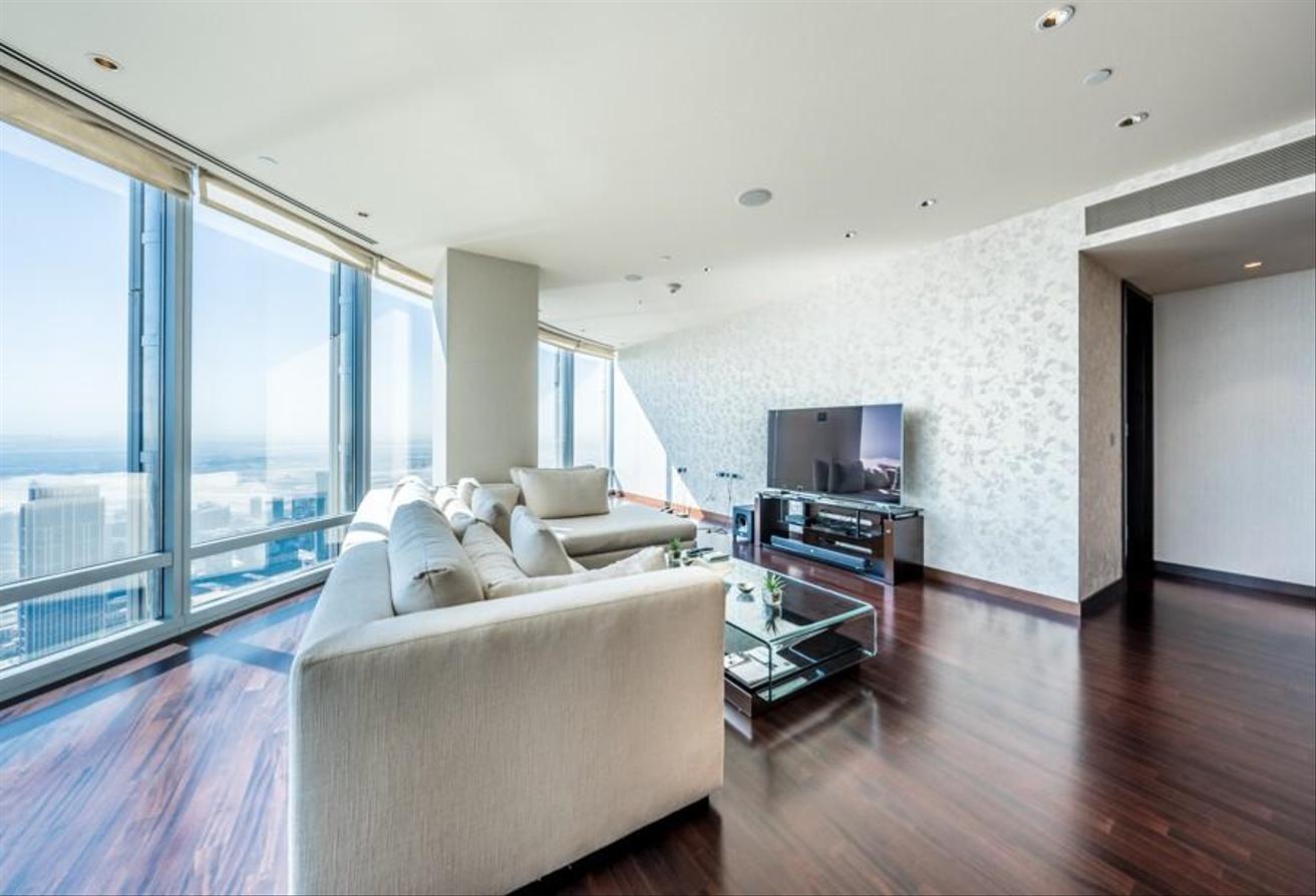 Exclusive | Renovated | Furnished photo 3