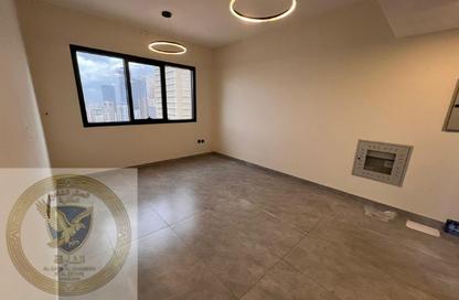 Apartment - 1 Bedroom - 2 Bathrooms for rent in Al Khan Corniche - Al Khan - Sharjah Apartment - 1 Bedroom - 2 Bathrooms for rent in Al Khan Corniche - Al Khan - Sharjah