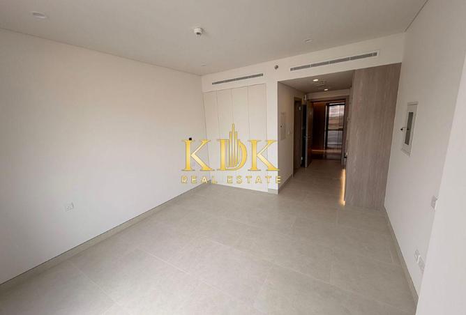 128384915 - Property Image 3