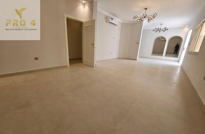 Villa - 4 Bedrooms - 5 Bathrooms for rent in Al Mushrif - Abu Dhabi