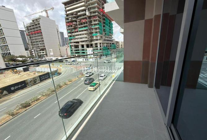 Smartly Designed | Brand New | Semi-Furnished photo 3