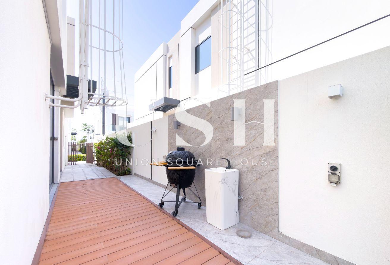 Fully Furnished | Private Backyard | Luxury Villa photo 26