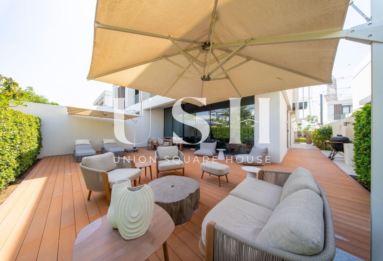 Fully Furnished | Private Backyard | Luxury Villa photo 11