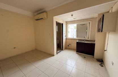Apartment - Studio - 1 Bathroom for rent in Al Musalla - Al Gharb - Sharjah