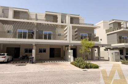 Townhouse - 4 - 5 for rent in Camelia - Damac Hills 2 - Dubai