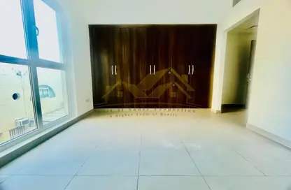 شقة - 2 غرف نوم - 3 حمامات للايجار في شارع الوصل - الوصل - دبي