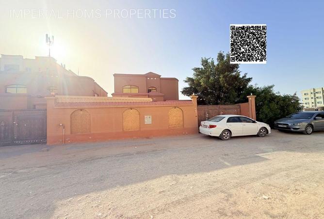93579810 - Property Main Image