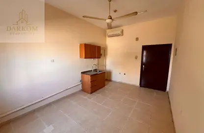 Apartment - Studio - 1 Bathroom for rent in Al Mowaihat 3 - Al Mowaihat - Ajman