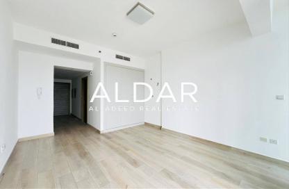 Apartment - Studio - 1 Bathroom for rent in Bloom Towers C - Bloom Towers - District 10 - Jumeirah Village Circle - Dubai