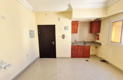 Apartment - Studio - 1 Bathroom for rent in Fire Station Road - Muwaileh - Sharjah